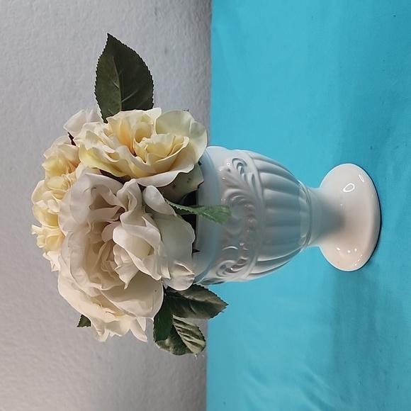 NWT Classic Home Upstate Collection Floral Arrangement - Picture 3 of 8